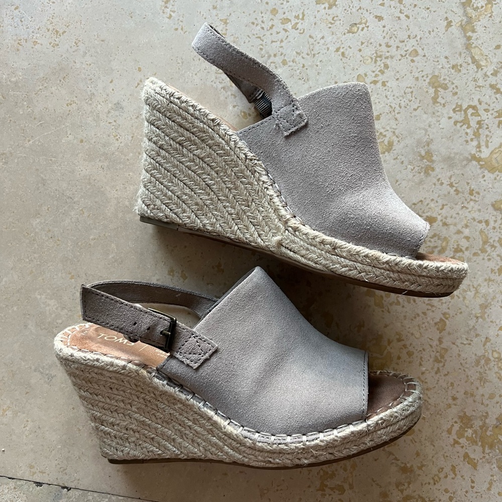 Toms Tan Suede Wedges